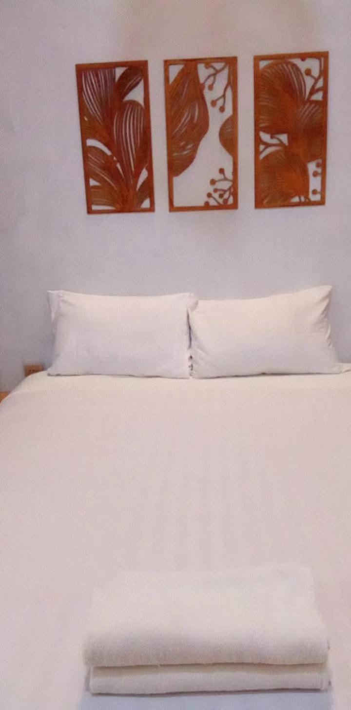 Cemare Cottage Lembar  Δωμάτιο φωτογραφία
